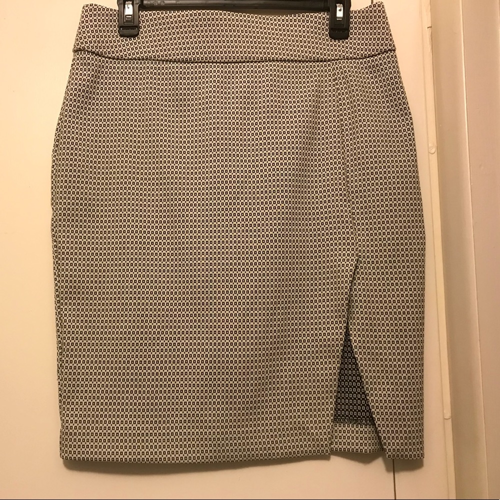 Unique Skirt - Picture 5 of 7